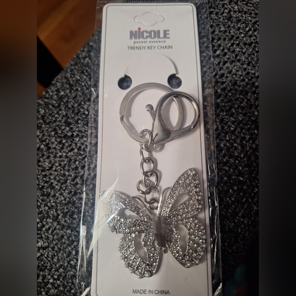 Nicole Silver Sparkle Butterfly Keychain - Picture 3 of 3